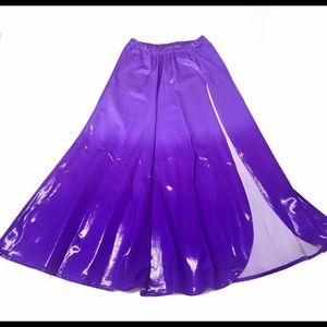 Lavender purple skirt with high slit. Size L. New